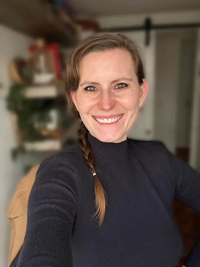 haley the book coach smiling