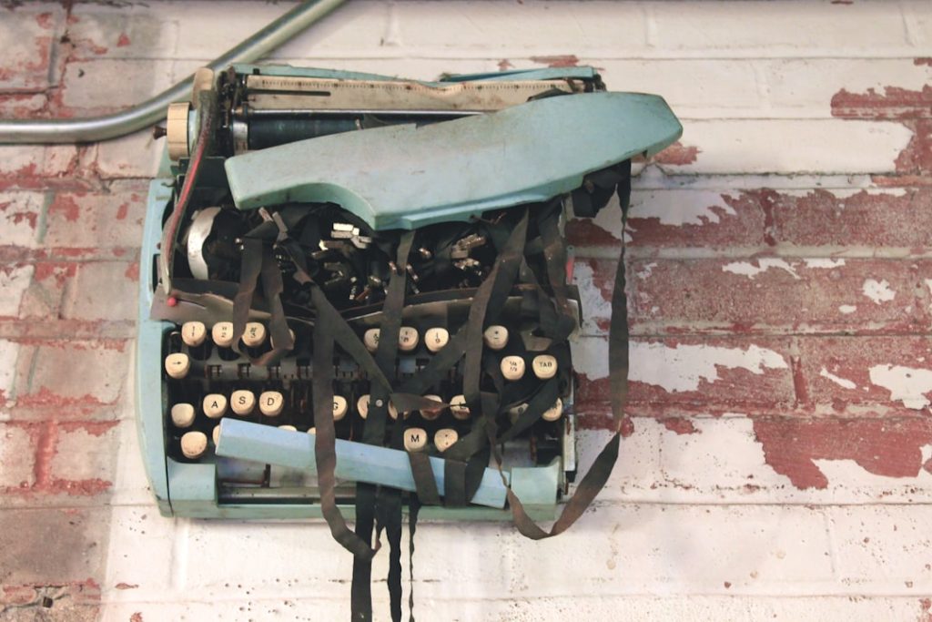 Old and broken type writer decor